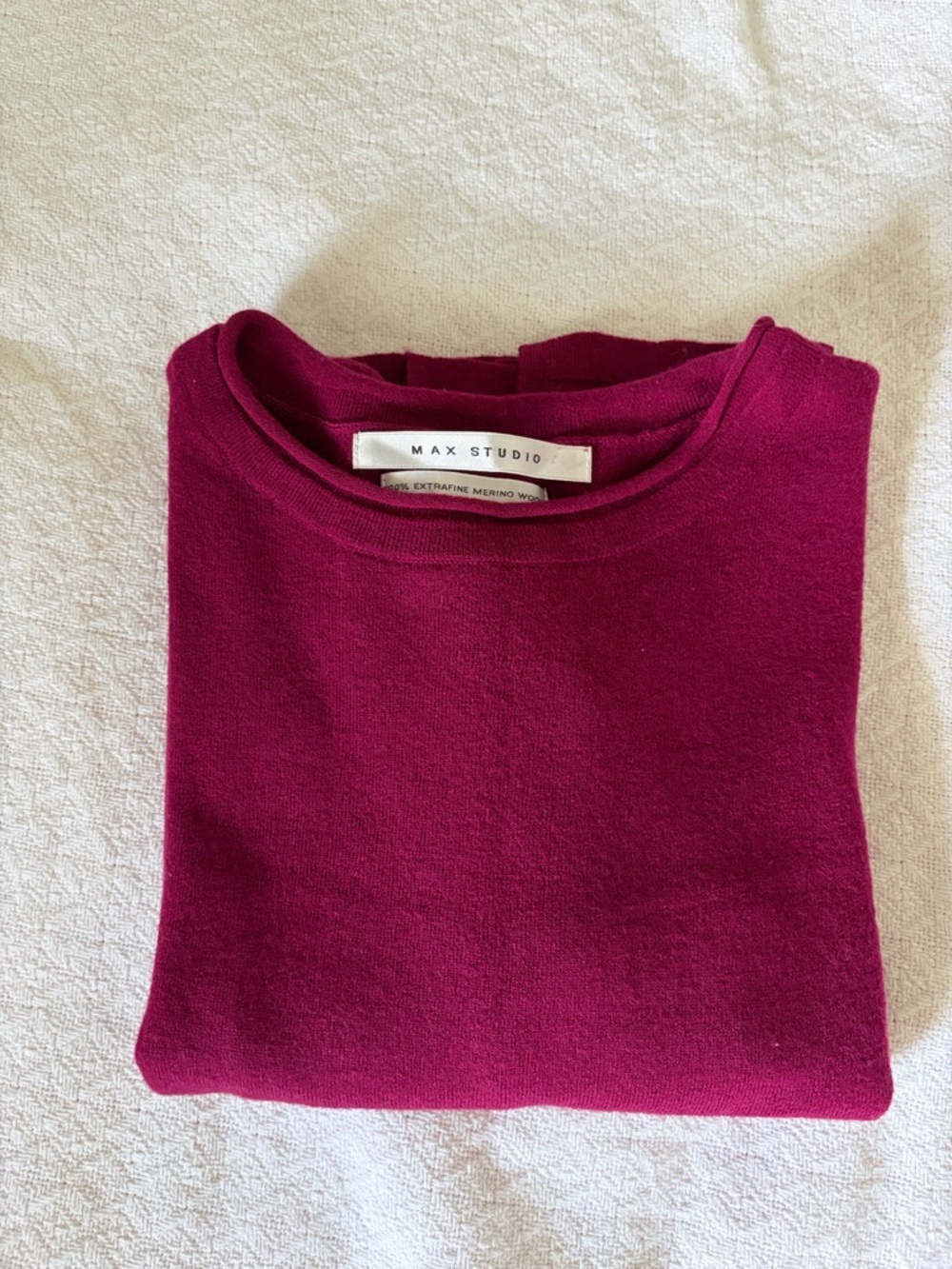 Max Studio Cashmere Berry Short Sleeve Top